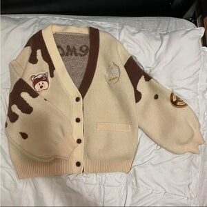 13De Marzo x Pop mart Canned Coffee
Cardigan Beige